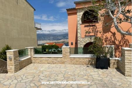 Ana apartments & pool photo 5