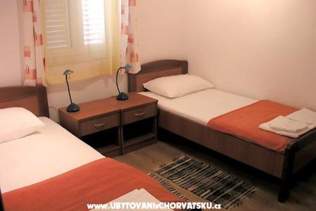 Apartments Zvonko photo 3