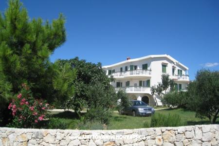 Apartments Batana photo 2