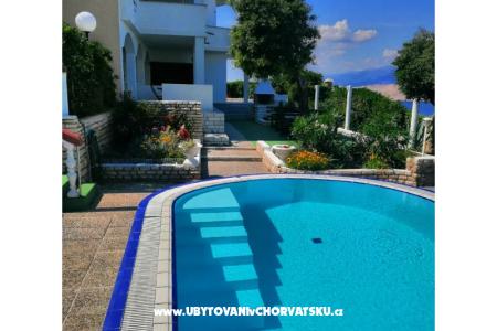 Family Apartments K&amp;M Island of Pag Croatia