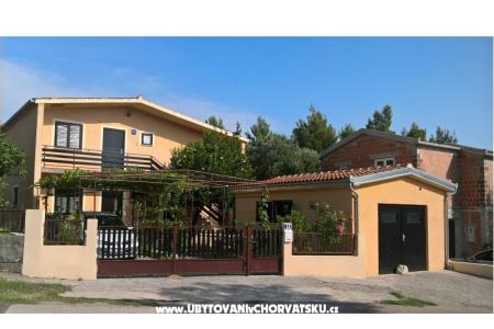 Apartments Luka & Lea photo 3
