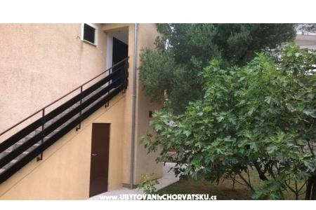 Apartments Luka & Lea photo 4