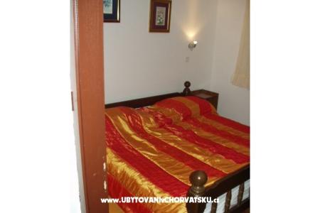 Villa Kristina Apartments photo 5