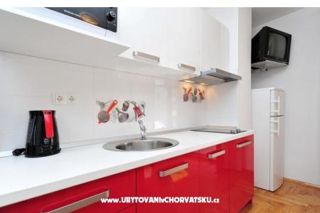Apartments Bernardica photo 4