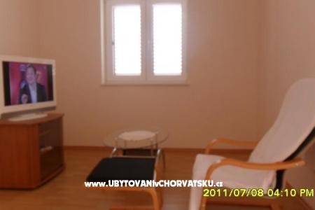 Apartment Damira photo 4