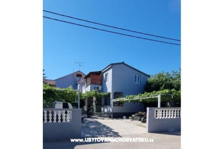 Apartments Anka Pakostane Croatia