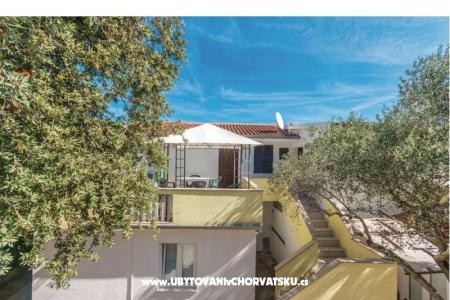 Apartments Ante photo 2