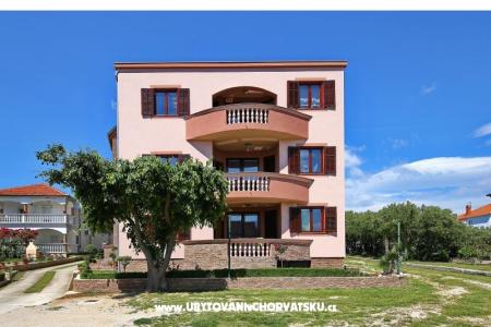 Apartments Dalmatino Pakoštane photo 2