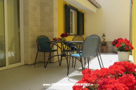 Apartments Lucija photo 2