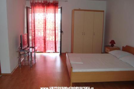 Apartments &amp; Rooms BRANCIN photo 4