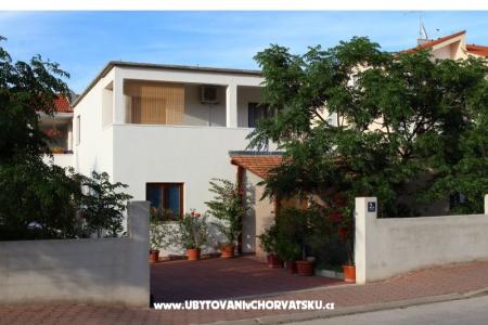 Apartments Tina Pakoštane Pakostane Croatia