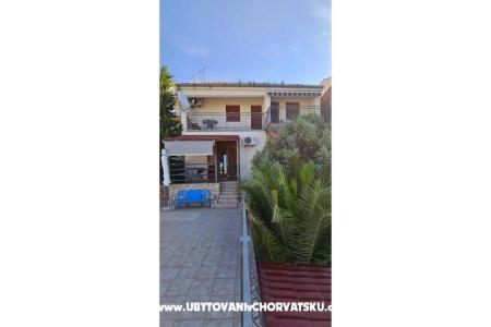 Apartments Varga Pakostane Croatia