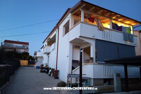 Apartments Tonči Pakostane Croatia