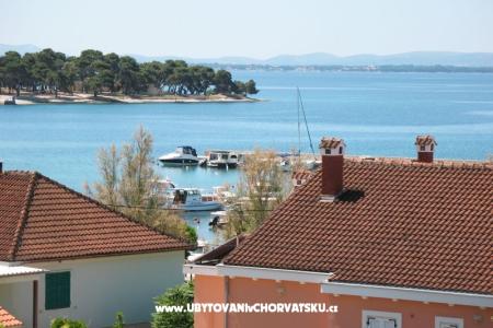 Apartments Niksa photo 2