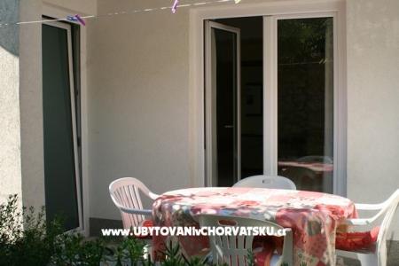 Apartments Antonela Drašnice photo 4