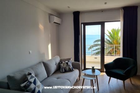 Beachfront Apartments Sinajko photo 3