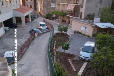 Olga apartmani Podgora Croatia