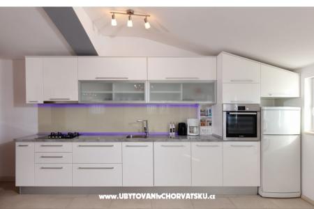 Wide Apartment with Pool  photo 4