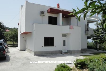 Apartments Mario photo 2