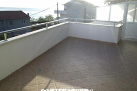 Apartments Bura photo 2