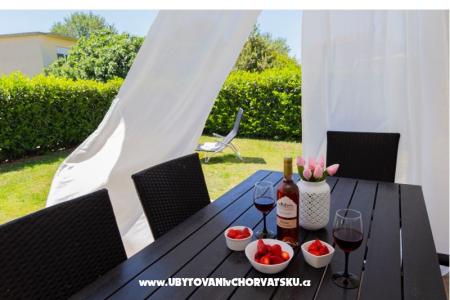 Apartment lux with garden photo 2