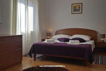 Apartments Ana photo 4