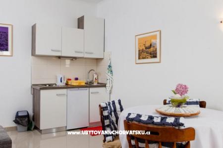 Apartments Knezovic photo 3