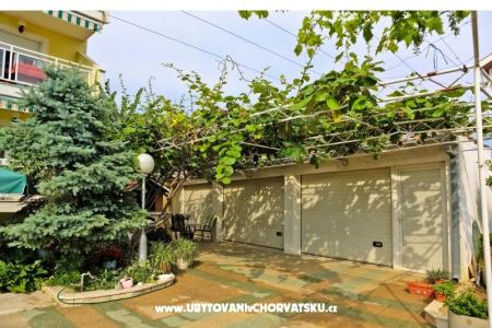 Apartments Lela photo 3