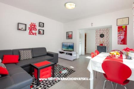 Apartments Leni photo 3