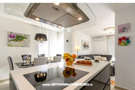 MAR Apartment-Luxury photo 5
