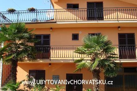 Apartments Tina photo 2