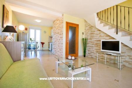 Rosini Premium photo 3
