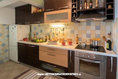 Apartments Gaćina photo 5
