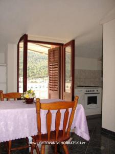 Apartments Maestral photo 3
