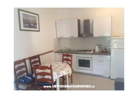 Apartments Ana photo 3