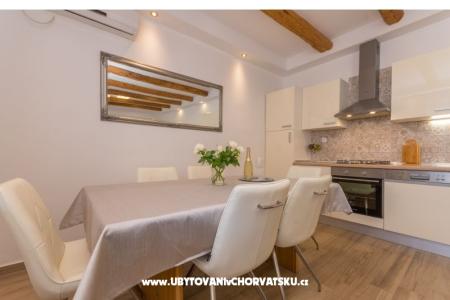 Apartments Bonaca - Prvi red do mora photo 4