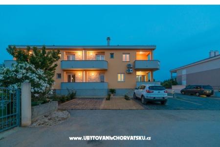 Apartments Dora photo 5