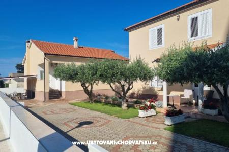 Apartments Jurac Privlaka Croatia