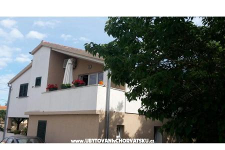 Apartments IvaMar Privlaka Croatia