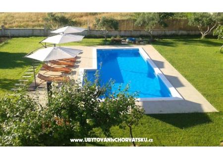 Apartments Šarić photo 3