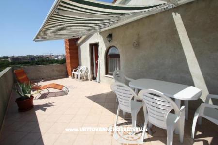 Apartments & Rooms Valmade - Pula  photo 3