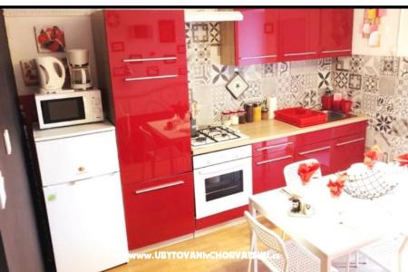 Pula Center Apartment photo 4