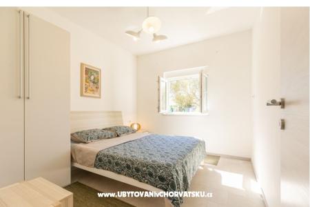 Val Apartments photo 3