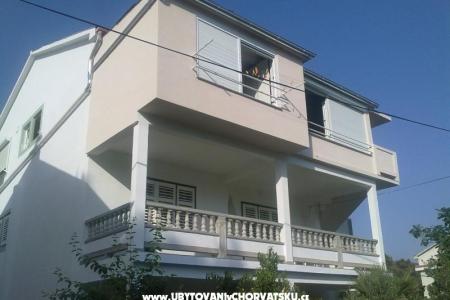 Apartment Vinka photo 2