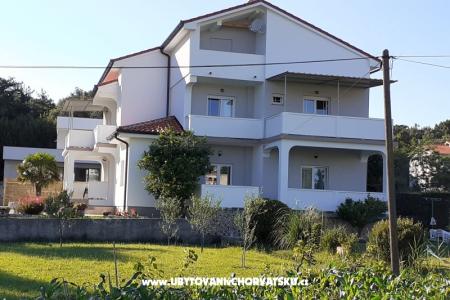 Apartments Ivanka i Frane Gabrić photo 3