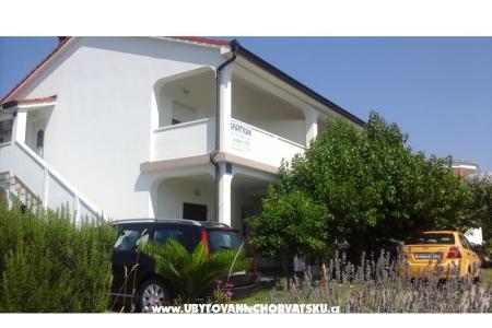 Apartments Snjezana photo 2