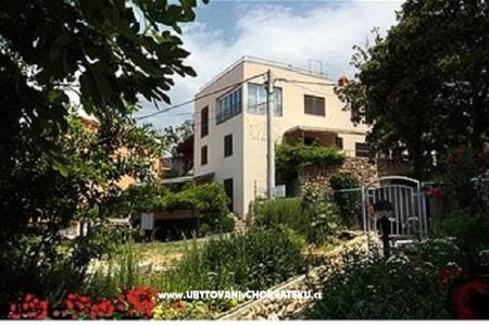 Apartments Tomo  photo 2