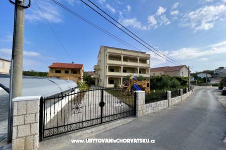 Apartments Pičuljan photo 2