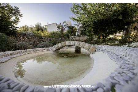 APARTMANI DEBELIĆ photo 5