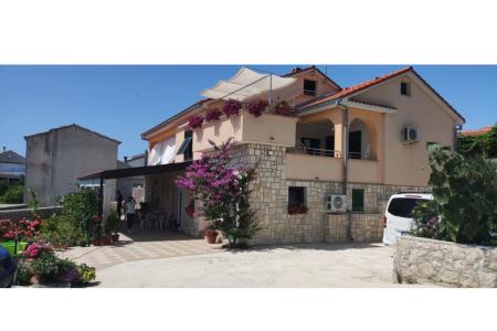 Apartment Lemi Ražanac Croatia